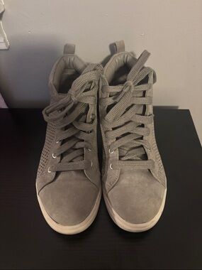 Faded glory size 7 shoes